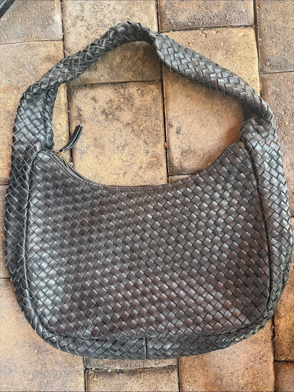 Woven Leather Shoulder Hobo Bag - black